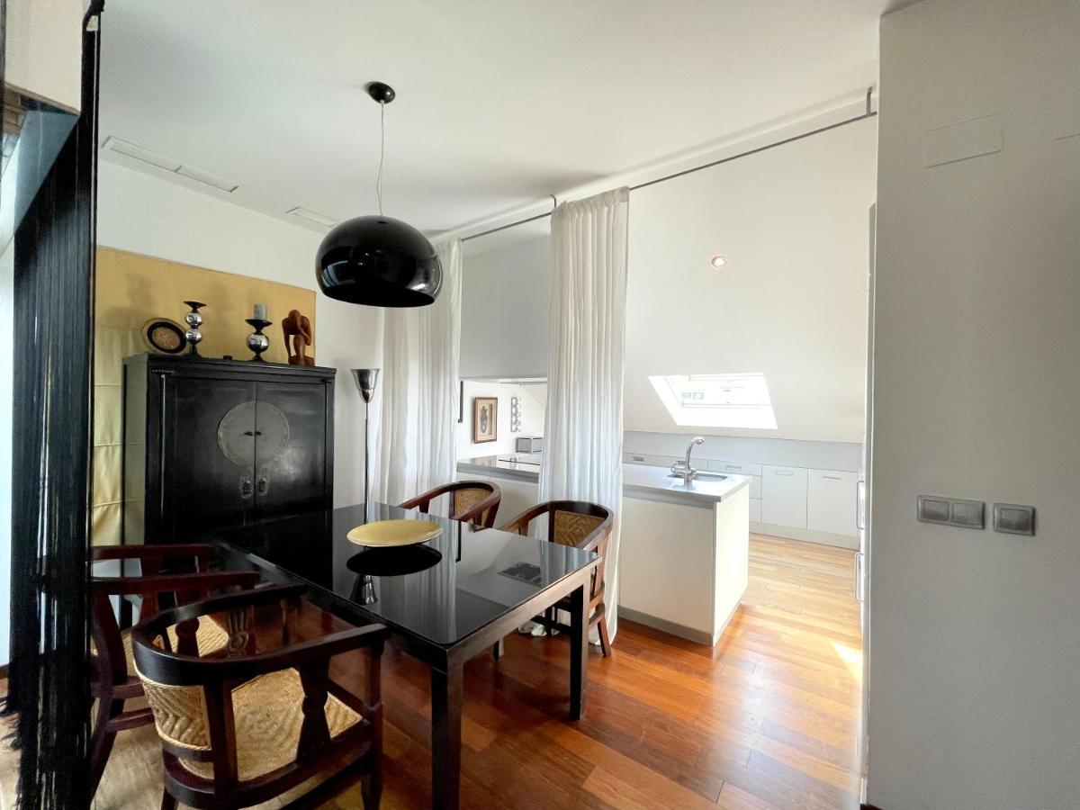 Atico En Plaza De La Constitucion 3 Bedrooms مالقة المظهر الخارجي الصورة